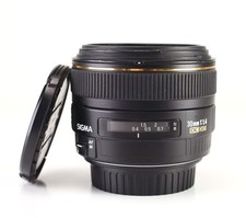 Sigma 30mm F1.4 DC HSM AF