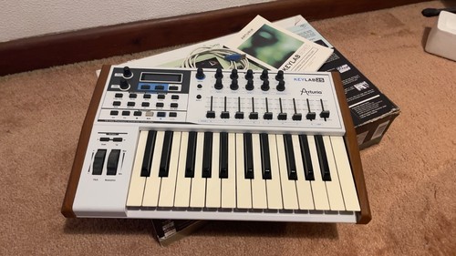 Arturia keylab midi - arturia,