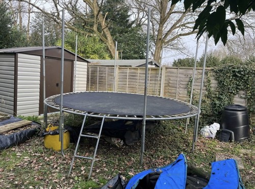 Round trampoline no - ft,