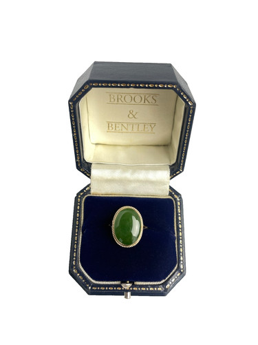 Jade ring 9ct gold - jade,