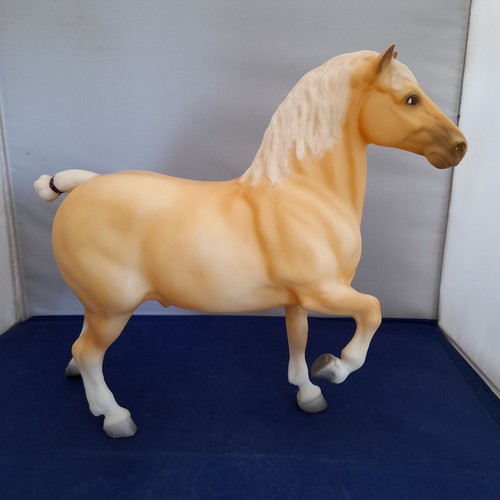Breyer model horse goliath - model,