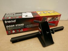 TREND DOOR HOLDER STAND IDEAL