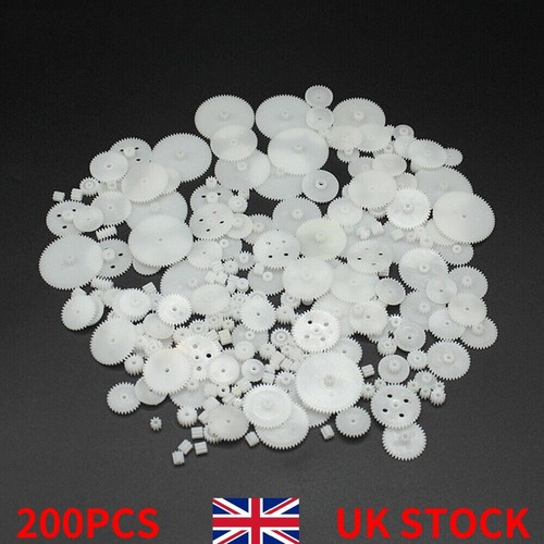 200x mixed size plastic crown - 200x,