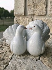 Vintage LLADRO KISSING DOVES