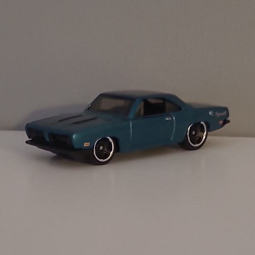 Hot wheels muscle mania - hot,
