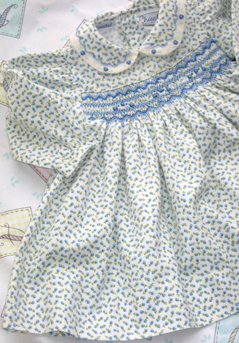 Smocked baby dress vintage - baby,
