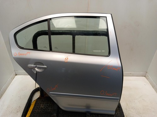 Skoda octavia right rear door - skoda,