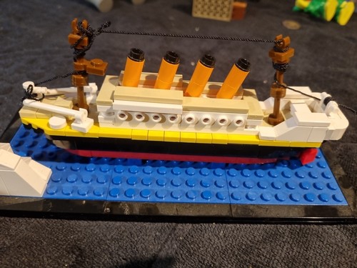 Titanic model kit