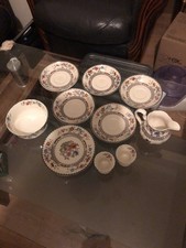 Spode chinese rose Sets - 1 Milk Jug, 2 Cups 1 Bowl & 6 saucers  C.1815  england
