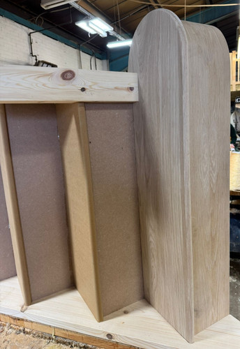 Oak stair tread curtail - oak,