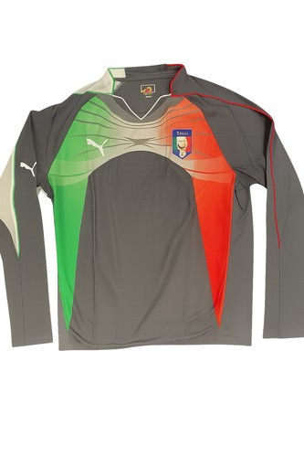 Puma mens 2010 italy - puma, player
