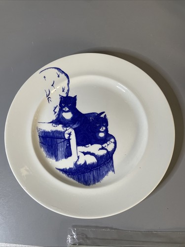 Lacy cat plate - plate, trust