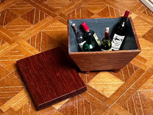 Dolls house miniature 12 - miniature, 1:12
