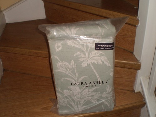 Laura ashley lloyd - ashley,