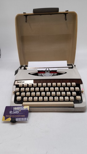 Brother deluxe 900 typewriter - deluxe,