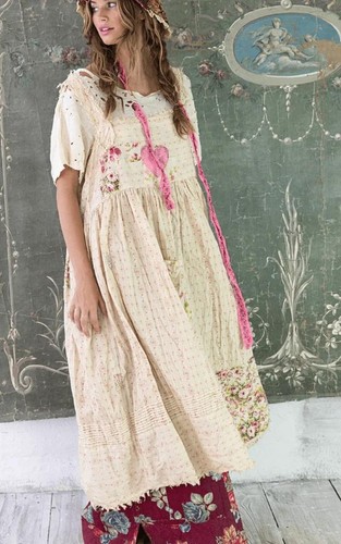 Nwt magnolia pearl floral - nwt,