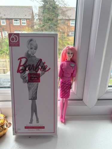Barbie signature genuine - signature,