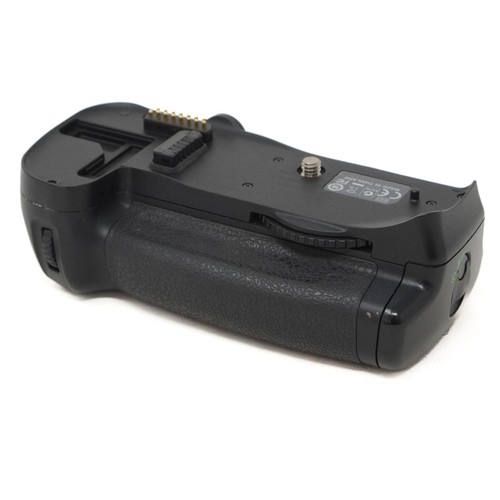 Used nikon d10 - mb-d10, multi-power