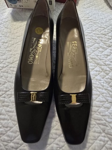 Black salvatore ferragamo - black,
