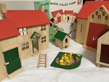 pintoy Deluxe wood Vally farm yard animals tractor included plus Vintage 03577 