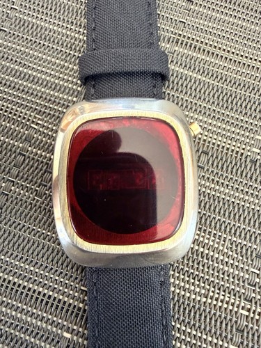 Commodore led digital watch - commodore,
