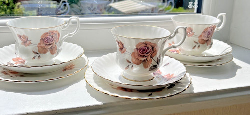 Royal albert bone china - albert,