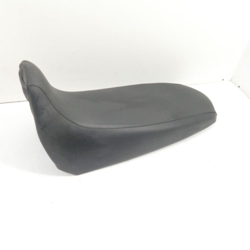 Yamaha 125 06 - ez:06, seat