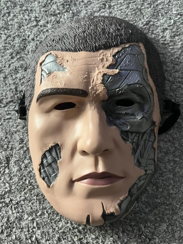 Playmate toys 2009 terminator - toys,