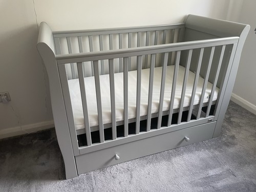 Mama papas cot mia - mama,
