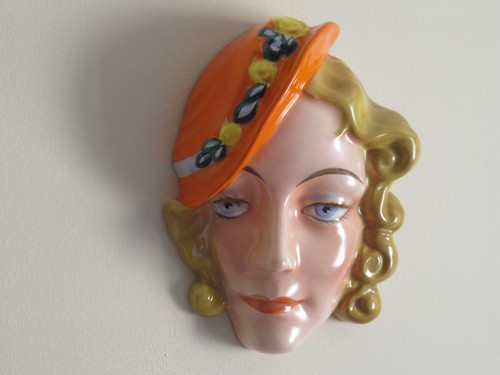 Art deco hand painted face - hand,