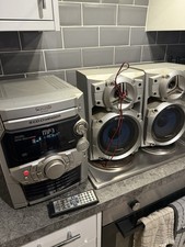 Panasonic SA-AK220 5CD Stereo CD Radio Cassette Changer with Speakers