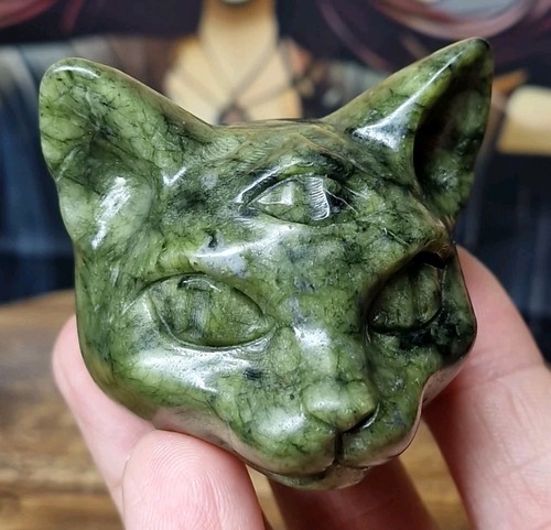 Serpentine crystal cat head - serpentine,