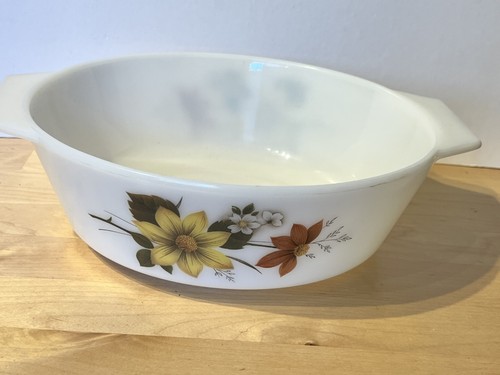 Vintage large pyrex autumn - vintage,