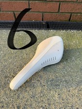 Fizik Arione Saddle White