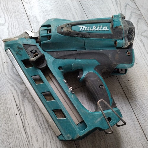 Makita gn900 first fix - makita,