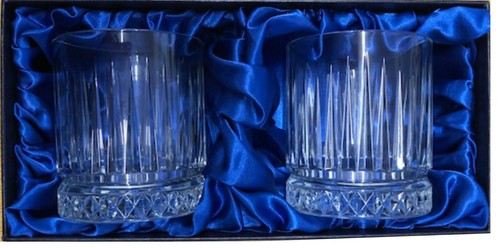 Pair retro cut whisky - cut,