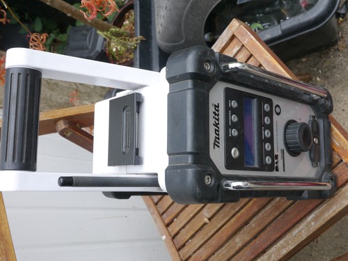 Working makita dmr104 whte - makita,