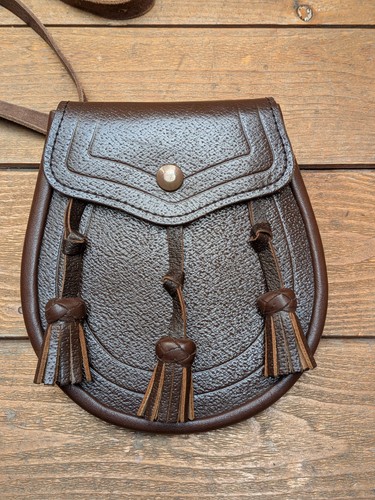 Genuine leather sporran and - leather,