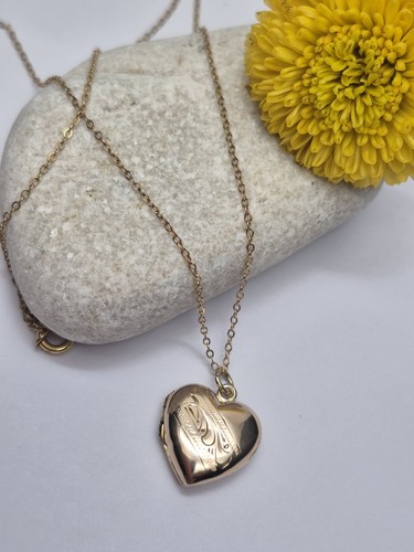Vintage 9ct yellow gold childs - yellow,