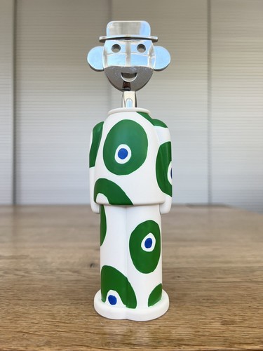 Pois corkscrew designed - designed, by