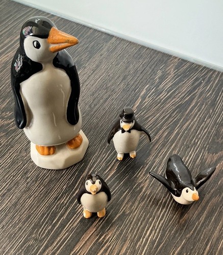 Wade penguin apricot wine - wade,