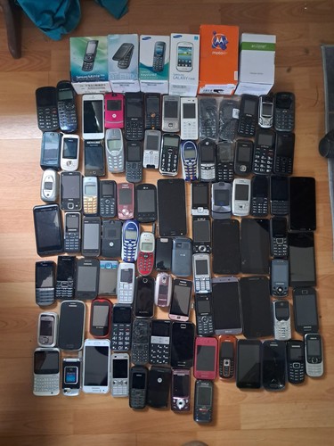 Joblot mobile phones - of,
