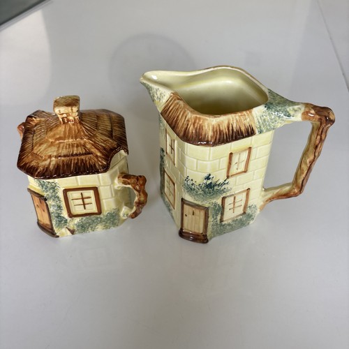 Vintage keele street pottery - street,