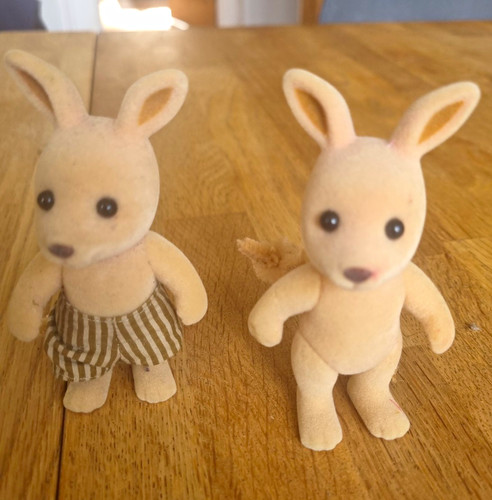 Sylvanian figures beige - figures,