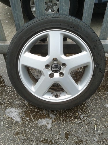 Volvo c30 v50 - v50, 17"