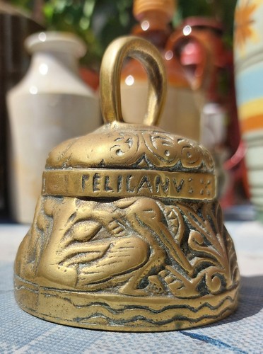 Vintage collectable solid - collectable,