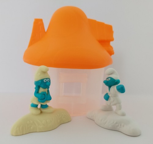 Smurflily karate smurf - karate,