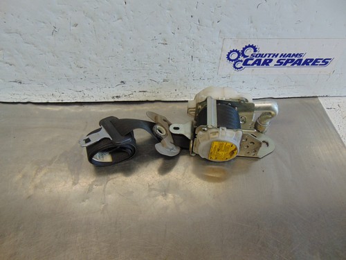 Toyota rav4 seatbelt - rav4,
