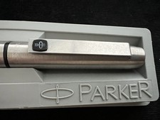 Parker Fountain Pen 25 Chrome