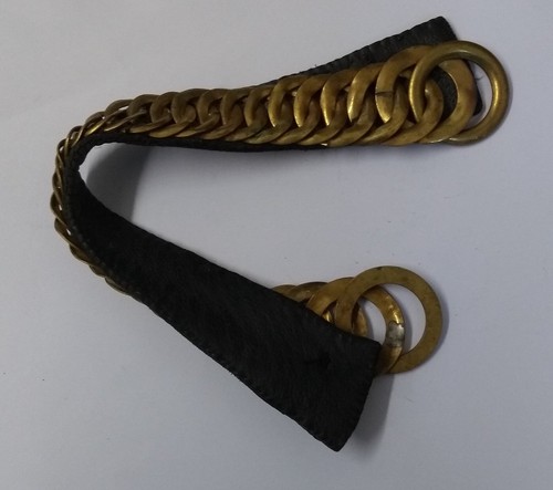 Vintage bearskin brass chin - bearskin,